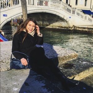 Meet your Posher, Tiffany